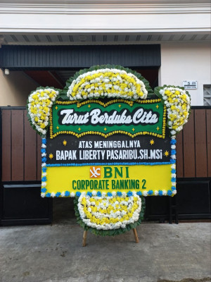 Papan Bunga Duka di Tanah Jawa
