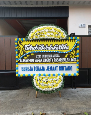 Papan Bunga Duka di Tanah Jawa